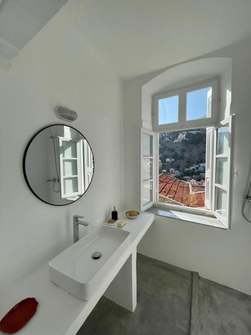 Maison Avec Terrasses Et Vues Symi Exterior photo